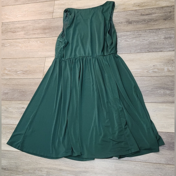 Modcloth Dress Women's 2XL Kelly Green Sleeveless Pleated Fit & Flare - Picture 7 of 8